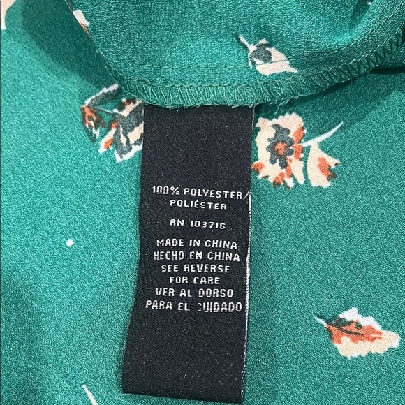 Green Floral Sleeveless Top - Picture 5 of 5